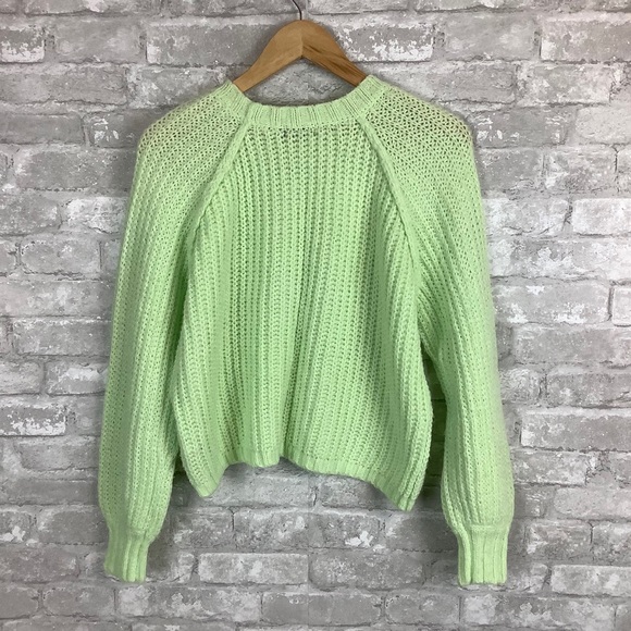 Wild Fable Pastel Green Cozy Cropped Sweater - Picture 4 of 10